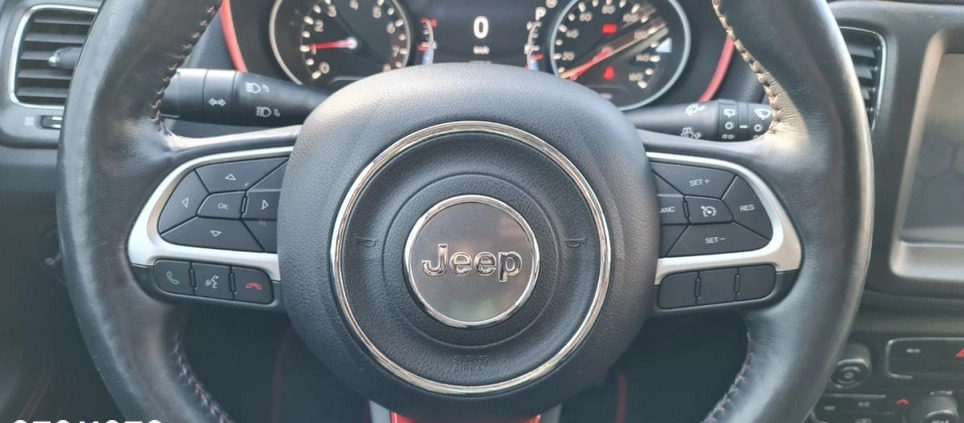 Jeep Compass cena 78900 przebieg: 99500, rok produkcji 2018 z Kępno małe 562